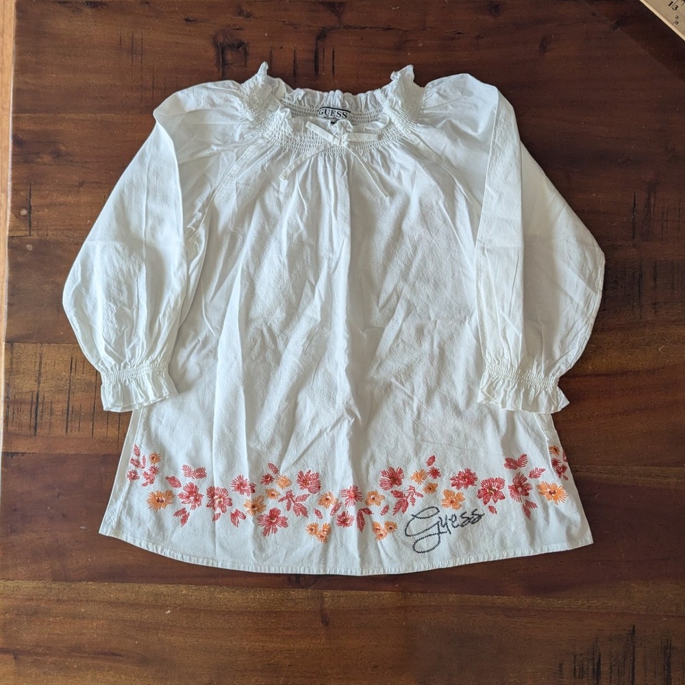 Guess Blouse White Floral Logo Spell Out Smocked Peasant Girls Sz M 10/12 EUC